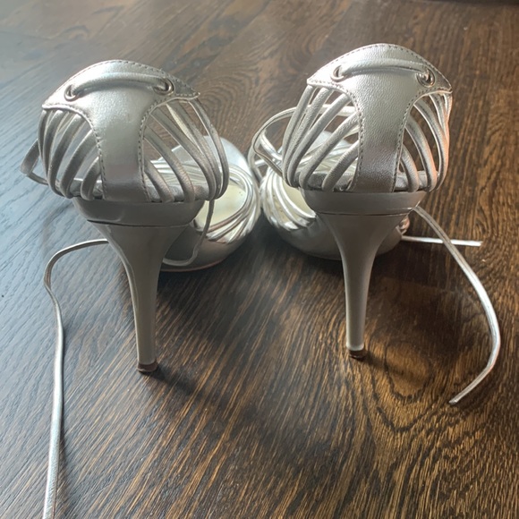 Jessica Bennett Silver Heels - Picture 2 of 7